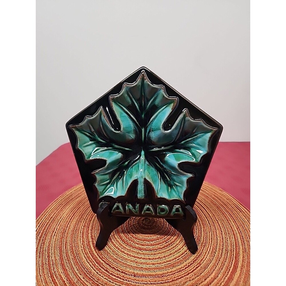 VTG Blue Mountain Pottery Drip Glaze Ashtray/Trinket Dish 1970's Ontario Canada
